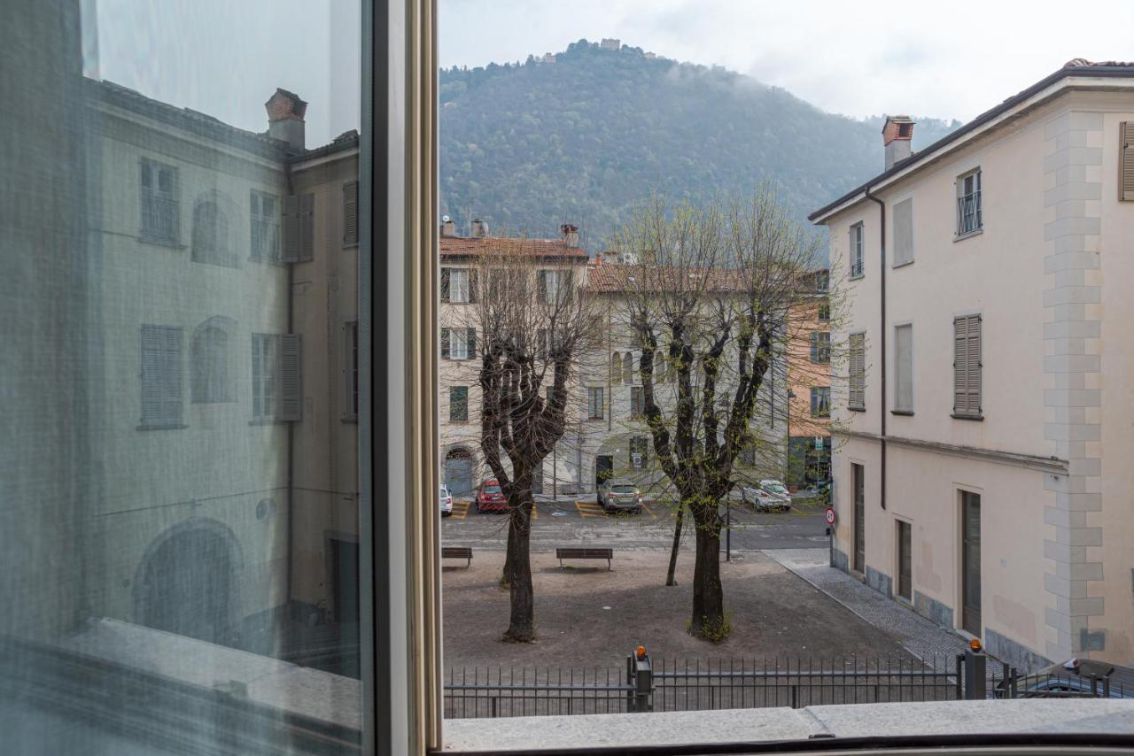 Suite Brunate - By MyhomeinΌπως Εξωτερικό φωτογραφία